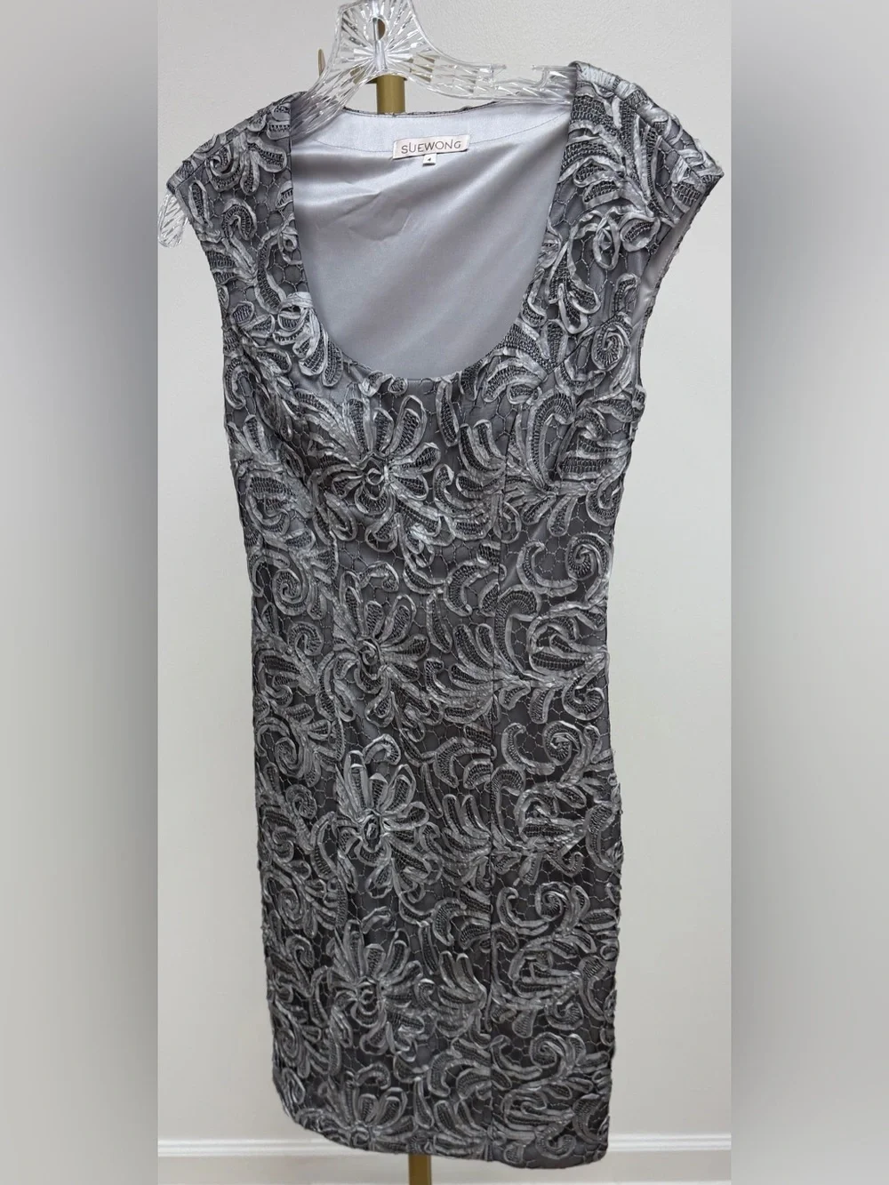 sue wong grey dress Vintage Y2K beaded fairy beaded crochet dress embellished homecoming fairycore prom evening occasion dress, Sue Wong Silver Knit Slip Dress